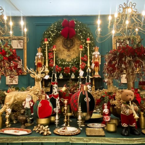 La magia del Natale nel più grande negozio natalizio di Roma