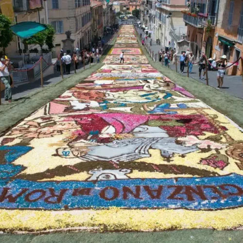 Genzano si colora con la 247ª Infiorata